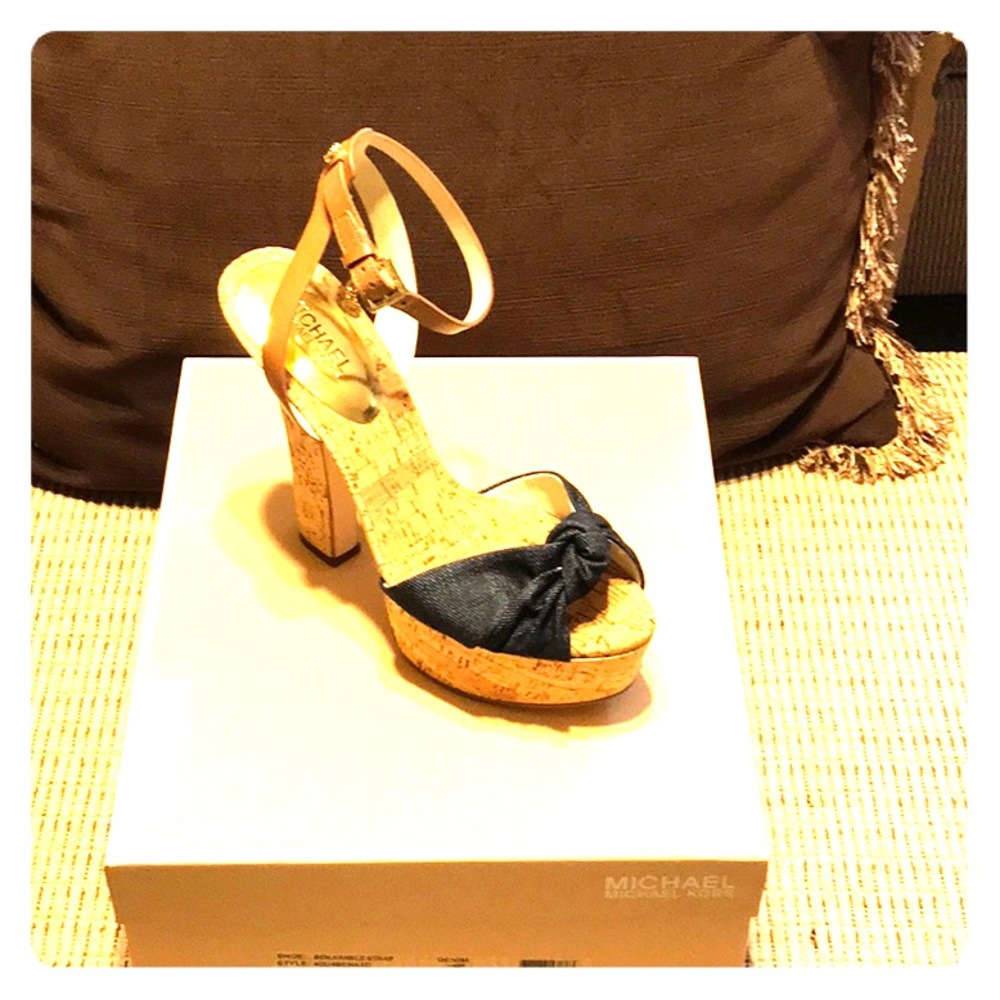 Micheal Kors Heel
